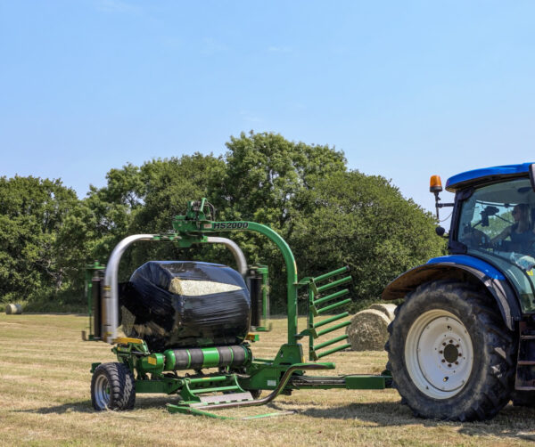 BLACK SILAGE WRAP 750MM WIDE - Image 4