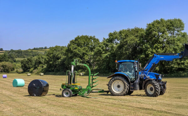 BLACK SILAGE WRAP 750MM WIDE - Image 3